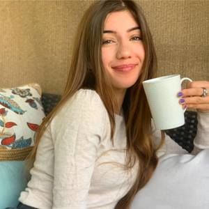 Meet your Posher, Arianna